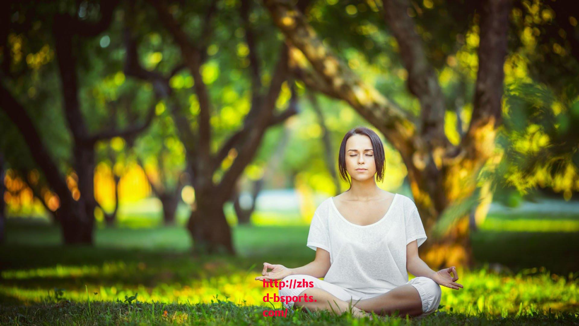 足球球员体能提升方案：以力量与耐力训练为核心的全面强化策略